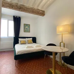 https://le-studio-de-caylus.fr-provencehotel.com