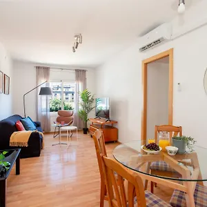 https://apt-bright-sunny-in-central-exiample.catalonia-hotels.com