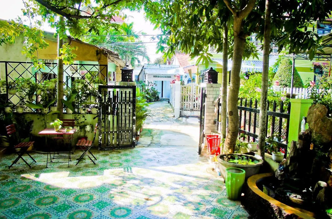 Xanh La Homestay Hội An 0*,
